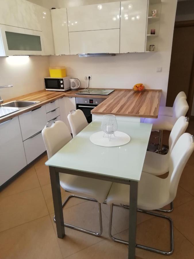 Apartment Fancy Малинска Екстериор снимка