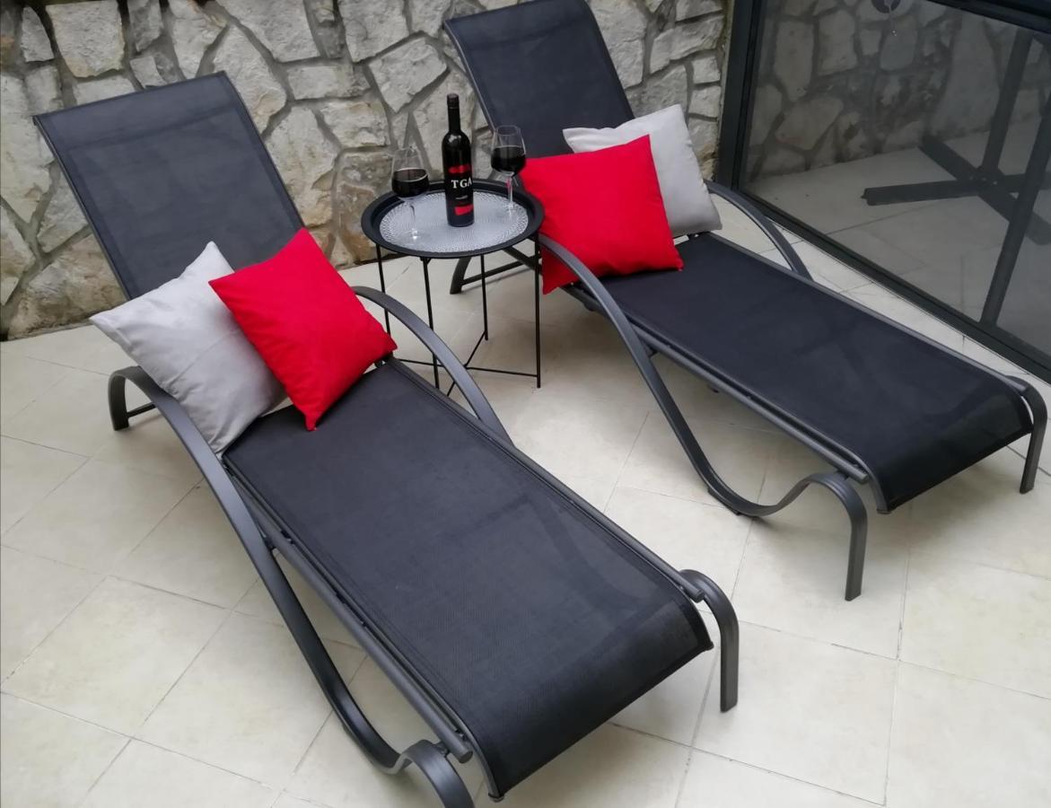 Apartment Fancy Малинска Екстериор снимка